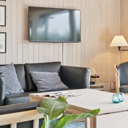 Sighbiorn - 150m To The Inlet By Interhome Børkop