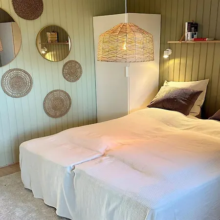 Sighbiorn - 150m To The Fjord By Interhome Feriehus