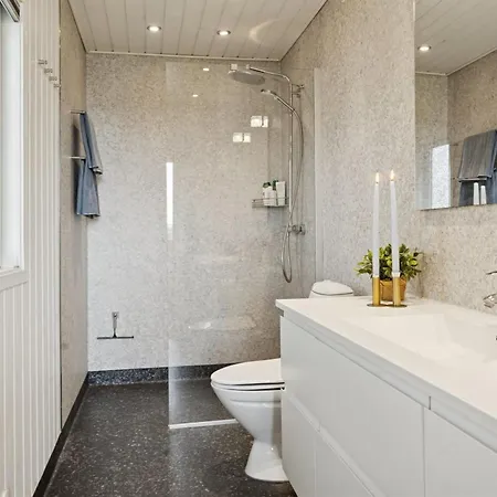 Feriehus Sighbiorn - 150m To The Fjord By Interhome *