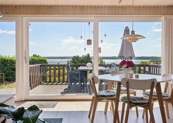 Sighbiorn - 150m To The Fjord By Interhome